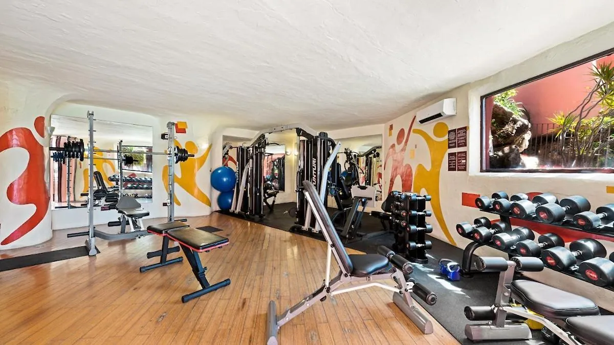 Mediterranean Bliss - 3 Bedroom Ground Floor Apartment إِستيبونا